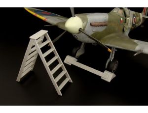 British wheel chocks + ladder