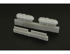 Ki-61 Id Hien Wing Racks & Drop Tanks