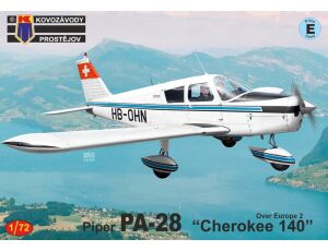 Piper PA-28"Cherokee 140" Over Europe 2