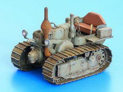 Lanz Bulldog 35 HP - pásový traktor