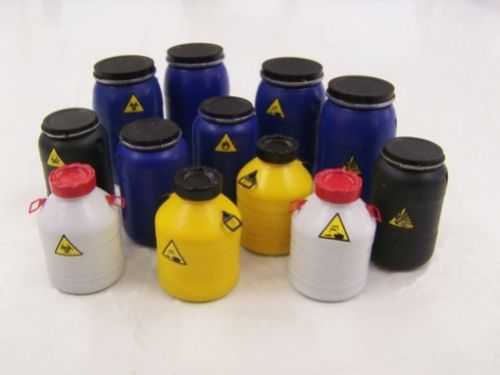 Plastic Barrels/Plastové sudy *12
