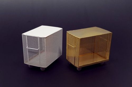 Wire mesh container *2