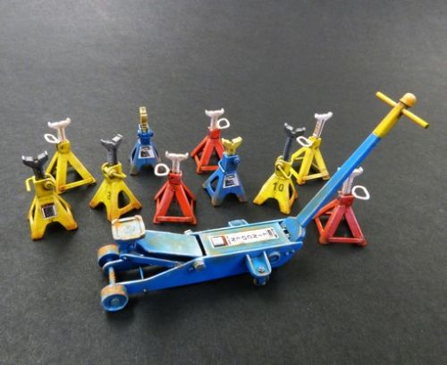 Stojky US Army jack stand